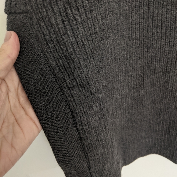 Aritzia Wilfred Italian Wool Sweater Vest Top - Picture 3 of 5